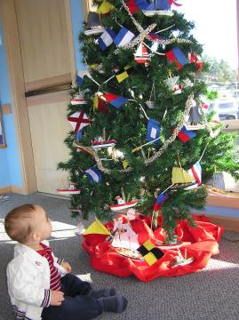 nice tree at the yacht club christmas party