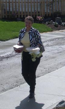 Mom arriving.
